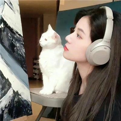 比基尼琼斯和爱的圣殿